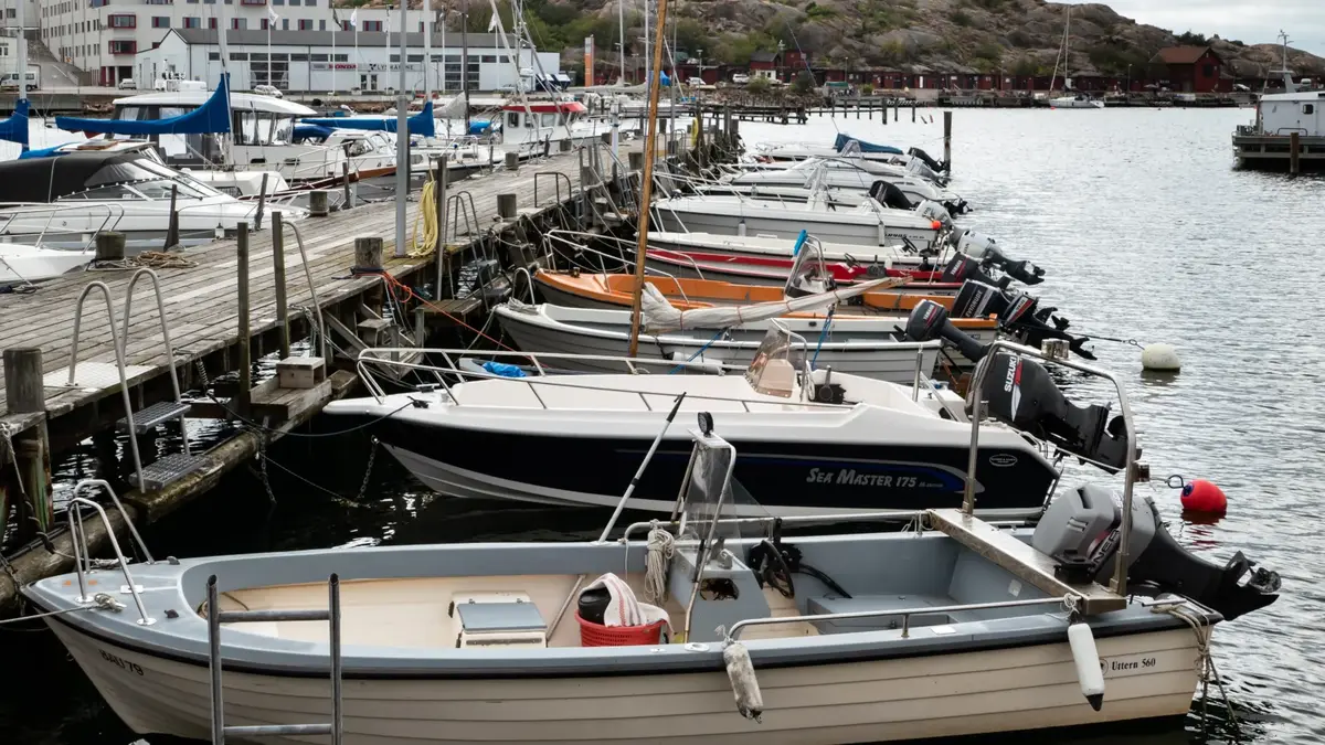 Öppna motorbåtar i Norra Hamnen i Lysekil